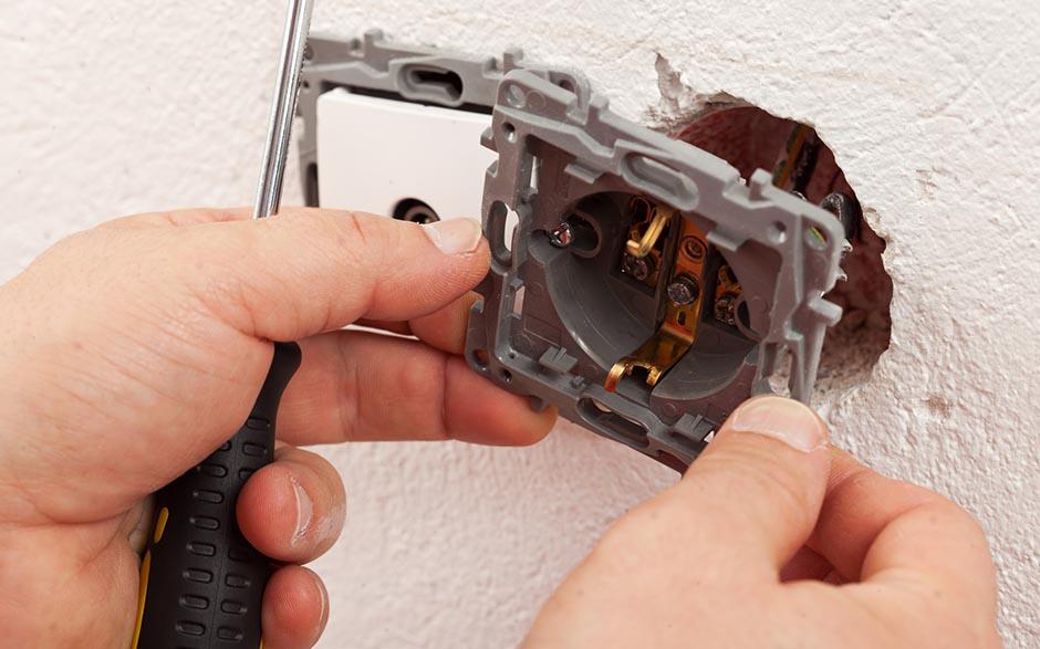dépannage électricien Breuillet